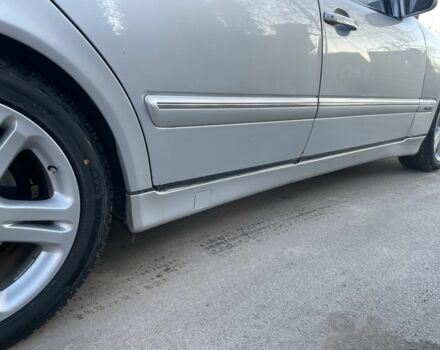 Сірий Мерседес Е-Клас, об'ємом двигуна 3.2 л та пробігом 363 тис. км за 6600 $, фото 22 на Automoto.ua