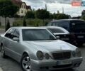 Серый Мерседес Е-Класс, объемом двигателя 2 л и пробегом 355 тыс. км за 3950 $, фото 1 на Automoto.ua