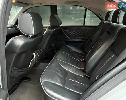 Серый Мерседес Е-Класс, объемом двигателя 2.69 л и пробегом 353 тыс. км за 3750 $, фото 31 на Automoto.ua