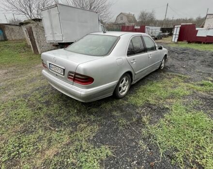 Сірий Мерседес Е-Клас, об'ємом двигуна 2.1 л та пробігом 480 тис. км за 2900 $, фото 2 на Automoto.ua