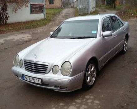 Серый Мерседес Е-Класс, объемом двигателя 2.7 л и пробегом 368 тыс. км за 3900 $, фото 10 на Automoto.ua