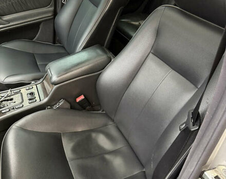 Серый Мерседес Е-Класс, объемом двигателя 4.3 л и пробегом 406 тыс. км за 4500 $, фото 9 на Automoto.ua