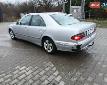 Серый Мерседес Е-Класс, объемом двигателя 2.69 л и пробегом 300 тыс. км за 2500 $, фото 7 на Automoto.ua