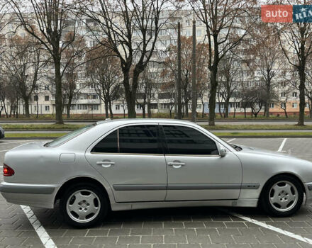 Серый Мерседес Е-Класс, объемом двигателя 2.69 л и пробегом 353 тыс. км за 3750 $, фото 21 на Automoto.ua