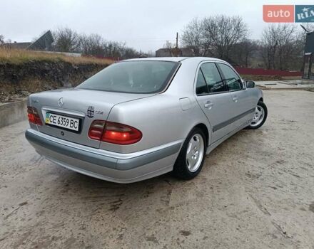 Сірий Мерседес Е-Клас, об'ємом двигуна 2.2 л та пробігом 300 тис. км за 4700 $, фото 6 на Automoto.ua