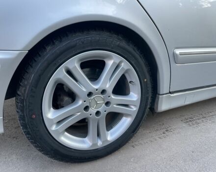 Сірий Мерседес Е-Клас, об'ємом двигуна 3.2 л та пробігом 363 тис. км за 6600 $, фото 23 на Automoto.ua