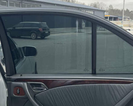 Серый Мерседес Е-Класс, объемом двигателя 3.2 л и пробегом 328 тыс. км за 6200 $, фото 23 на Automoto.ua