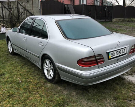 Сірий Мерседес Е-Клас, об'ємом двигуна 3.2 л та пробігом 300 тис. км за 2600 $, фото 3 на Automoto.ua