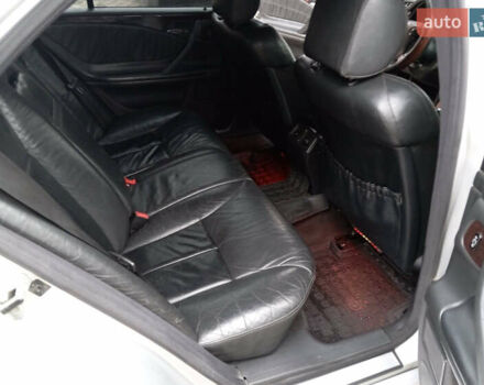 Сірий Мерседес Е-Клас, об'ємом двигуна 3.23 л та пробігом 300 тис. км за 3000 $, фото 16 на Automoto.ua