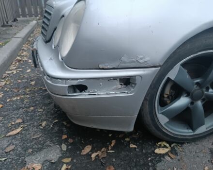 Серый Мерседес Е-Класс, объемом двигателя 2 л и пробегом 450 тыс. км за 2500 $, фото 7 на Automoto.ua