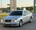 Сірий Мерседес Е-Клас, об'ємом двигуна 3.2 л та пробігом 400 тис. км за 3999 $, фото 1 на Automoto.ua