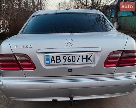 Сірий Мерседес Е-Клас, об'ємом двигуна 2.6 л та пробігом 318 тис. км за 2850 $, фото 4 на Automoto.ua