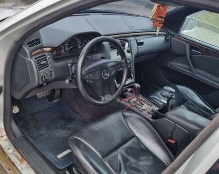 Сірий Мерседес Е-Клас, об'ємом двигуна 2.7 л та пробігом 367 тис. км за 2700 $, фото 7 на Automoto.ua