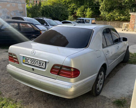 Сірий Мерседес Е-Клас, об'ємом двигуна 3.23 л та пробігом 500 тис. км за 4400 $, фото 2 на Automoto.ua