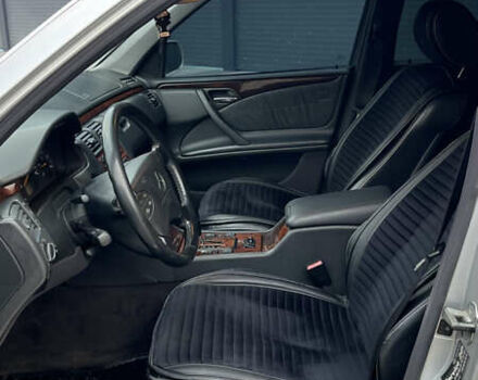 Серый Мерседес Е-Класс, объемом двигателя 3.2 л и пробегом 328 тыс. км за 6200 $, фото 18 на Automoto.ua