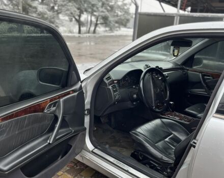 Серый Мерседес Е-Класс, объемом двигателя 2.7 л и пробегом 352 тыс. км за 3200 $, фото 6 на Automoto.ua