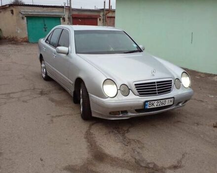 Серый Мерседес Е-Класс, объемом двигателя 2.7 л и пробегом 368 тыс. км за 3900 $, фото 12 на Automoto.ua