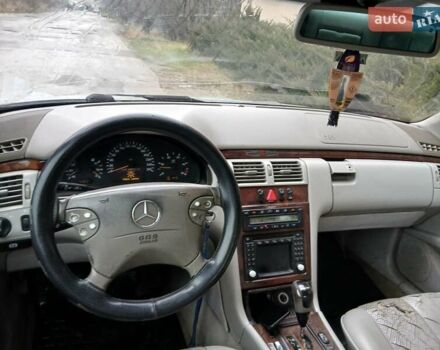 Сірий Мерседес Е-Клас, об'ємом двигуна 2.69 л та пробігом 300 тис. км за 2300 $, фото 1 на Automoto.ua