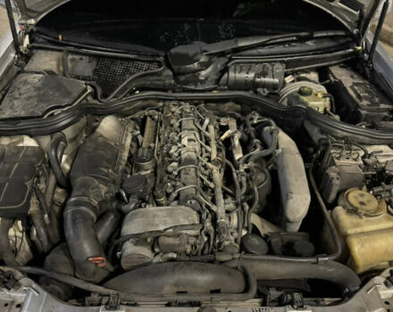 Серый Мерседес Е-Класс, объемом двигателя 3.2 л и пробегом 361 тыс. км за 5000 $, фото 12 на Automoto.ua