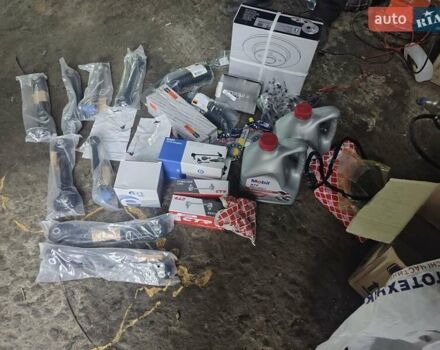 Серый Мерседес Е-Класс, объемом двигателя 2.15 л и пробегом 405 тыс. км за 4200 $, фото 6 на Automoto.ua