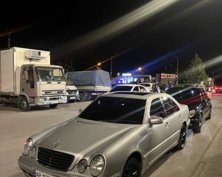 Серый Мерседес Е-Класс, объемом двигателя 3.2 л и пробегом 366 тыс. км за 5700 $, фото 6 на Automoto.ua