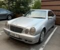 Сірий Мерседес Е-Клас, об'ємом двигуна 2 л та пробігом 180 тис. км за 6500 $, фото 8 на Automoto.ua