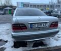 Сірий Мерседес Е-Клас, об'ємом двигуна 2.1 л та пробігом 250 тис. км за 4500 $, фото 16 на Automoto.ua
