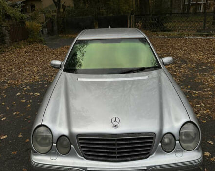 Мерседес Е-Класс 2001 в Виннице на Automoto.ua Серый Мерседес Е-Класс, объемом двигателя 2 л и пробегом 399 тыс. км за 4600 $, фото 3 на Automoto.ua