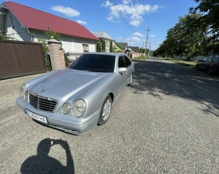 Серый Мерседес Е-Класс, объемом двигателя 2.7 л и пробегом 320 тыс. км за 3400 $, фото 3 на Automoto.ua