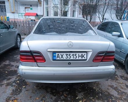 Серый Мерседес Е-Класс, объемом двигателя 2 л и пробегом 450 тыс. км за 2500 $, фото 3 на Automoto.ua