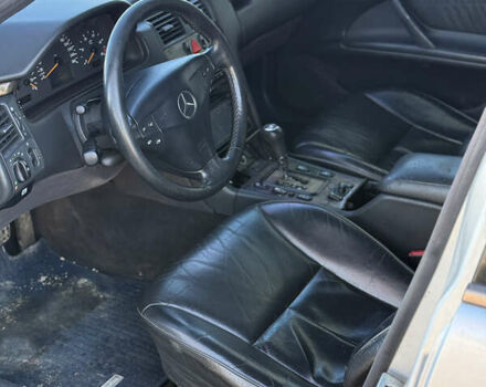 Сірий Мерседес Е-Клас, об'ємом двигуна 2.69 л та пробігом 368 тис. км за 2900 $, фото 1 на Automoto.ua