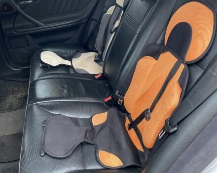 Серый Мерседес Е-Класс, объемом двигателя 2.7 л и пробегом 310 тыс. км за 4199 $, фото 3 на Automoto.ua