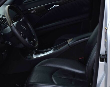 Сірий Мерседес Е-Клас, об'ємом двигуна 5 л та пробігом 284 тис. км за 6450 $, фото 7 на Automoto.ua