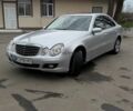 Серый Мерседес Е-Класс, объемом двигателя 2.7 л и пробегом 300 тыс. км за 5600 $, фото 1 на Automoto.ua