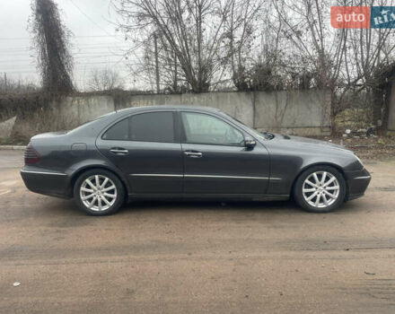 Сірий Мерседес Е-Клас, об'ємом двигуна 2.69 л та пробігом 465 тис. км за 5700 $, фото 6 на Automoto.ua