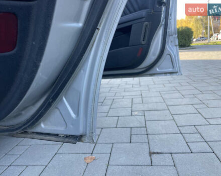 Сірий Мерседес Е-Клас, об'ємом двигуна 2.69 л та пробігом 350 тис. км за 5599 $, фото 13 на Automoto.ua