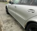 Сірий Мерседес Е-Клас, об'ємом двигуна 2.1 л та пробігом 326 тис. км за 7200 $, фото 4 на Automoto.ua