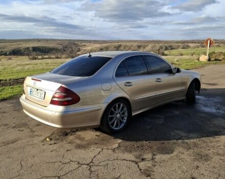 Серый Мерседес Е-Класс, объемом двигателя 2.7 л и пробегом 266 тыс. км за 7500 $, фото 4 на Automoto.ua