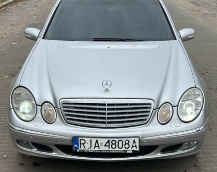 Серый Мерседес Е-Класс, объемом двигателя 2.7 л и пробегом 530 тыс. км за 3350 $, фото 3 на Automoto.ua