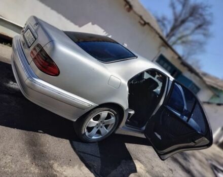 Серый Мерседес Е-Класс, объемом двигателя 2.7 л и пробегом 370 тыс. км за 4800 $, фото 5 на Automoto.ua