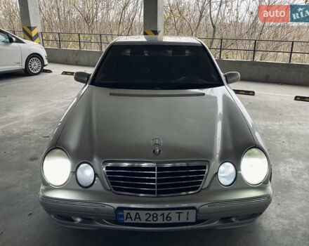 Серый Мерседес Е-Класс, объемом двигателя 3.2 л и пробегом 490 тыс. км за 4099 $, фото 7 на Automoto.ua