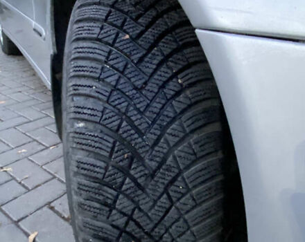 Сірий Мерседес Е-Клас, об'ємом двигуна 2.2 л та пробігом 351 тис. км за 5400 $, фото 11 на Automoto.ua