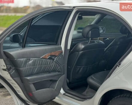 Серый Мерседес Е-Класс, объемом двигателя 2.7 л и пробегом 378 тыс. км за 7500 $, фото 9 на Automoto.ua