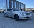 Сірий Мерседес Е-Клас, об'ємом двигуна 2.1 л та пробігом 340 тис. км за 6900 $, фото 4 на Automoto.ua