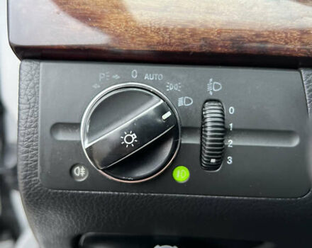 Серый Мерседес Е-Класс, объемом двигателя 2.2 л и пробегом 352 тыс. км за 5200 $, фото 9 на Automoto.ua