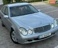 Серый Мерседес Е-Класс, объемом двигателя 2.2 л и пробегом 399 тыс. км за 4999 $, фото 1 на Automoto.ua