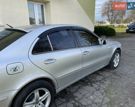 Мерседес Е-Класс 2002 в Остоге на Automoto.ua Серый Мерседес Е-Класс, объемом двигателя 2.15 л и пробегом 377 тыс. км за 4750 $, фото 12 на Automoto.ua