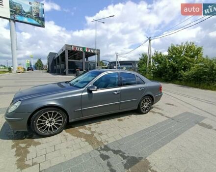 Сірий Мерседес Е-Клас, об'ємом двигуна 2.7 л та пробігом 310 тис. км за 6800 $, фото 5 на Automoto.ua