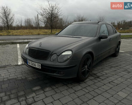Серый Мерседес Е-Класс, объемом двигателя 1.8 л и пробегом 400 тыс. км за 6300 $, фото 9 на Automoto.ua