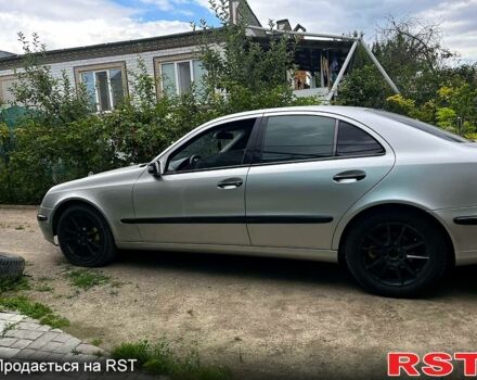 Мерседес Е-Клас 2002 у Вінниці на Automoto.ua Сірий Мерседес Е-Клас, об'ємом двигуна 3.2 л та пробігом 0 тис. км за 5300 $, фото 4 на Automoto.ua